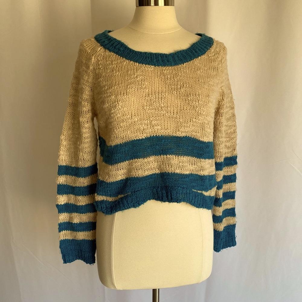 WET SEAL | Cropped hi-lo sweater NWOT